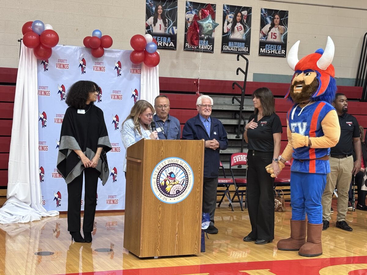 Lansing School District Superintendent Jessica Benavides and Board of Trustees say a few remarks to Amy on this great achievement.