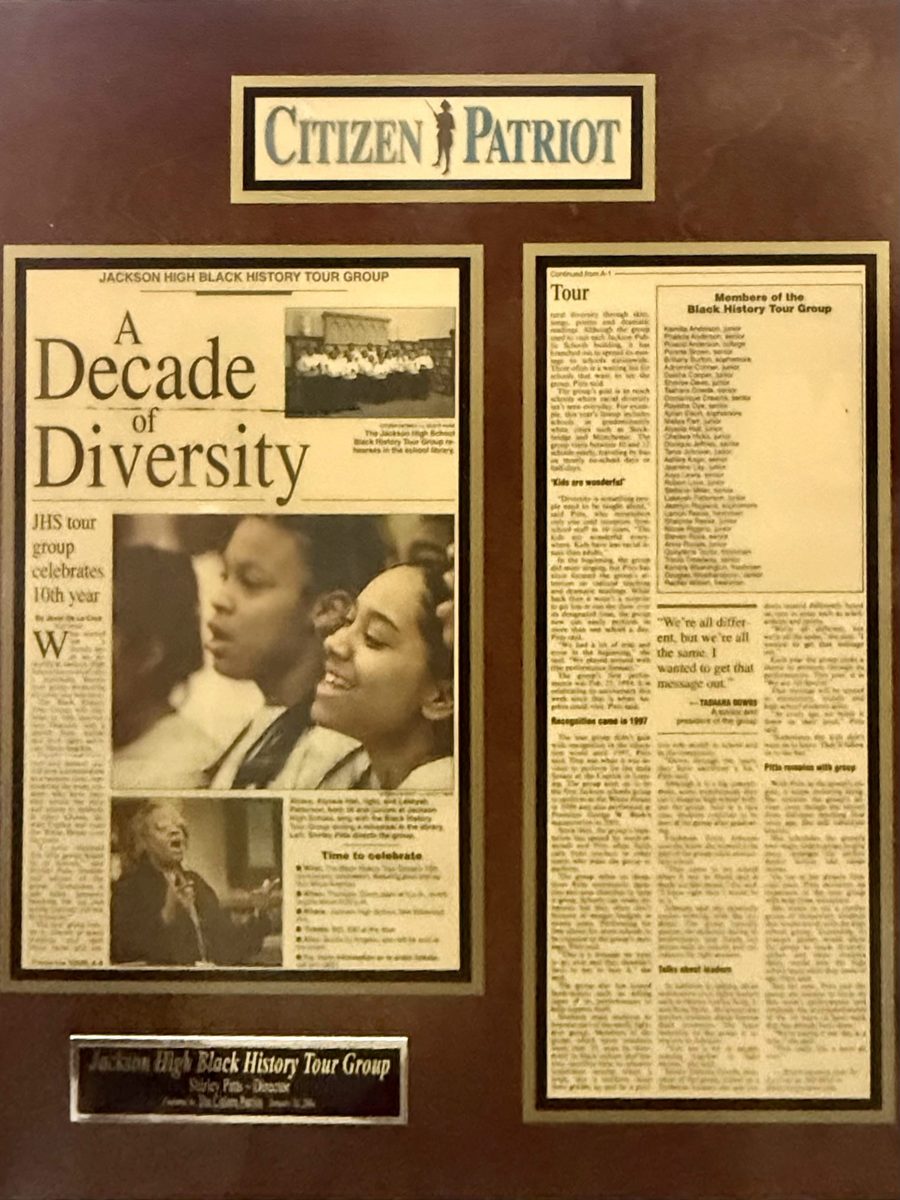 Plaque of an article called: A Decade of Diversity